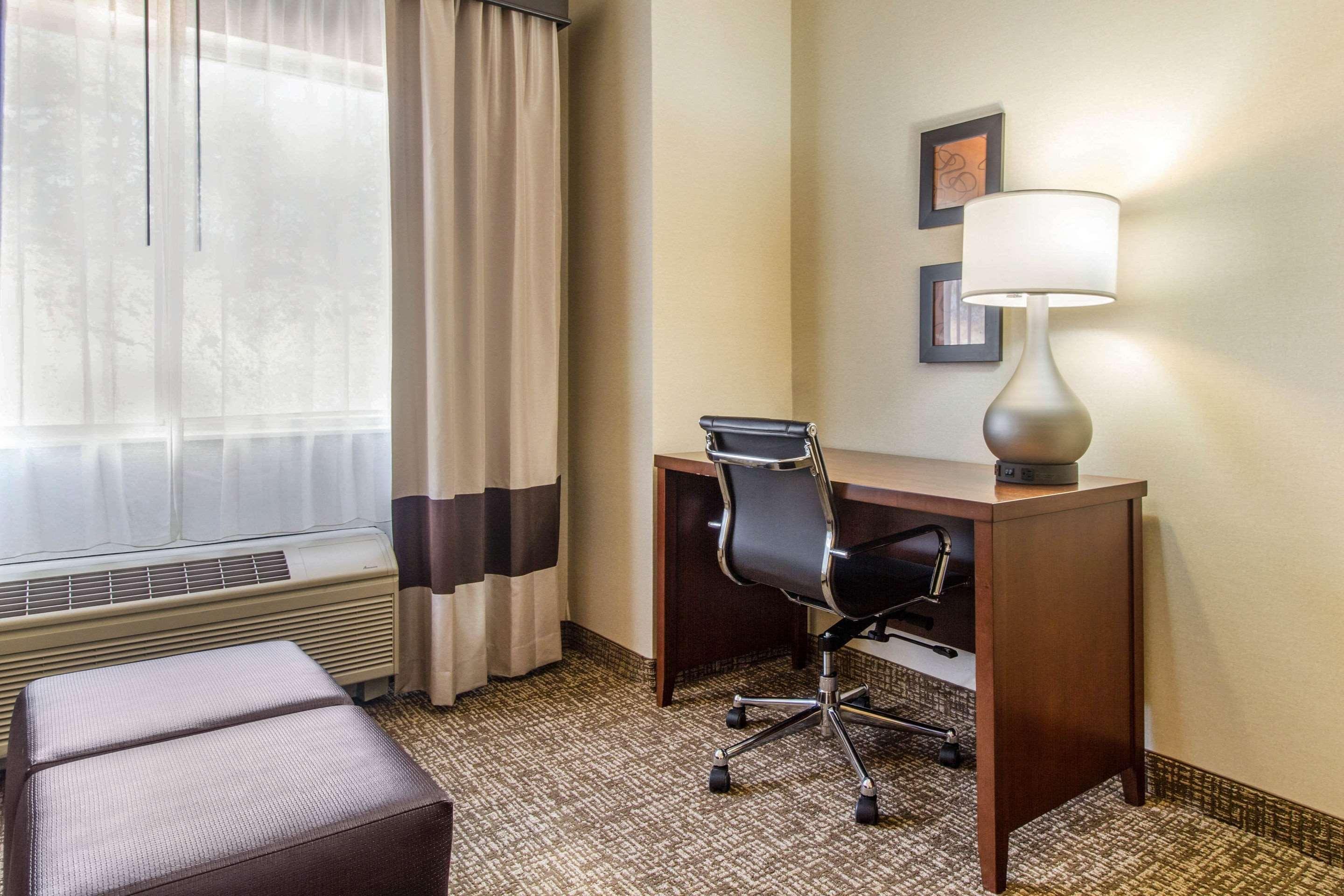 Quality Suites Corbin Bagian luar foto
