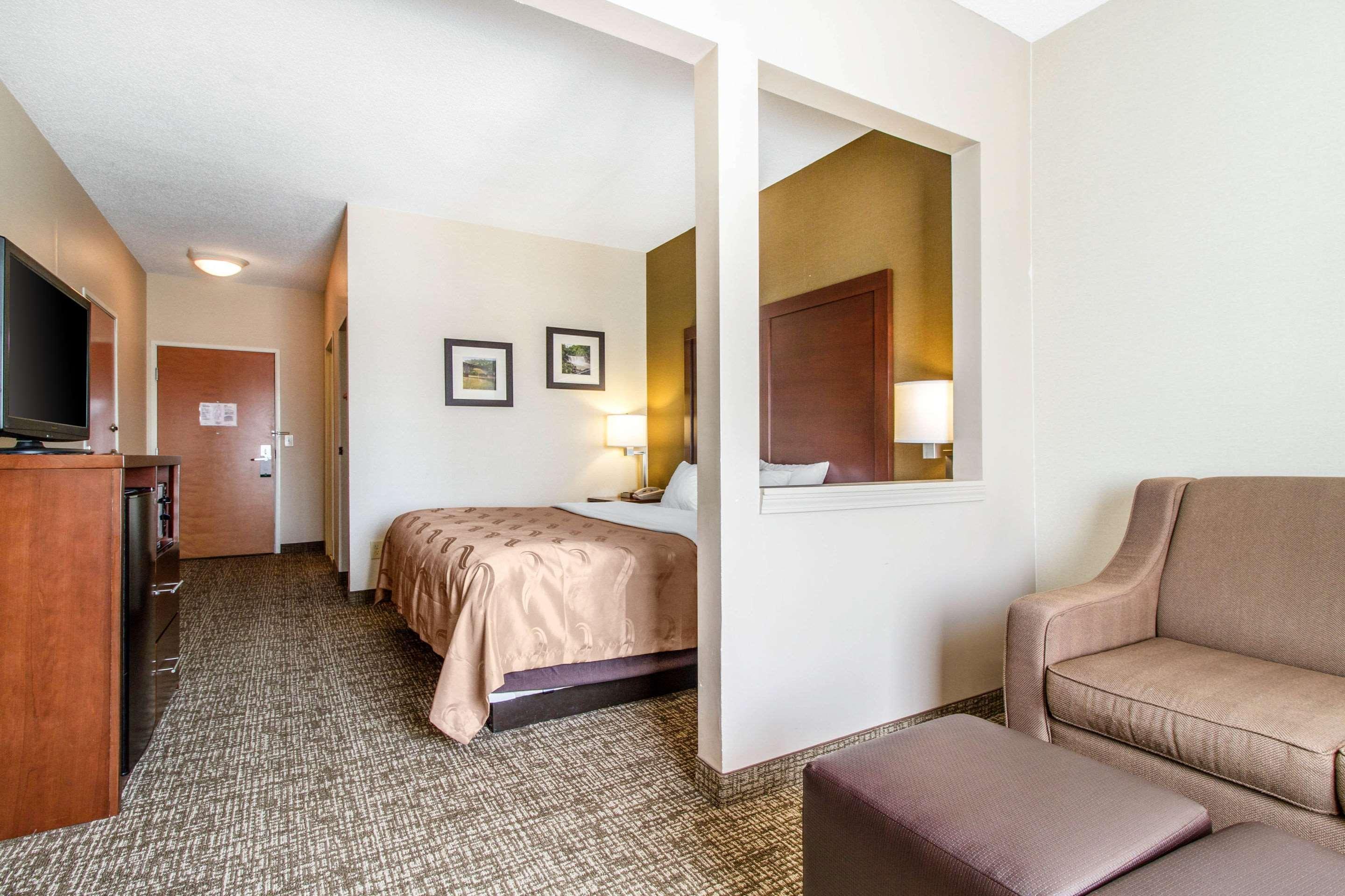 Quality Suites Corbin Bagian luar foto