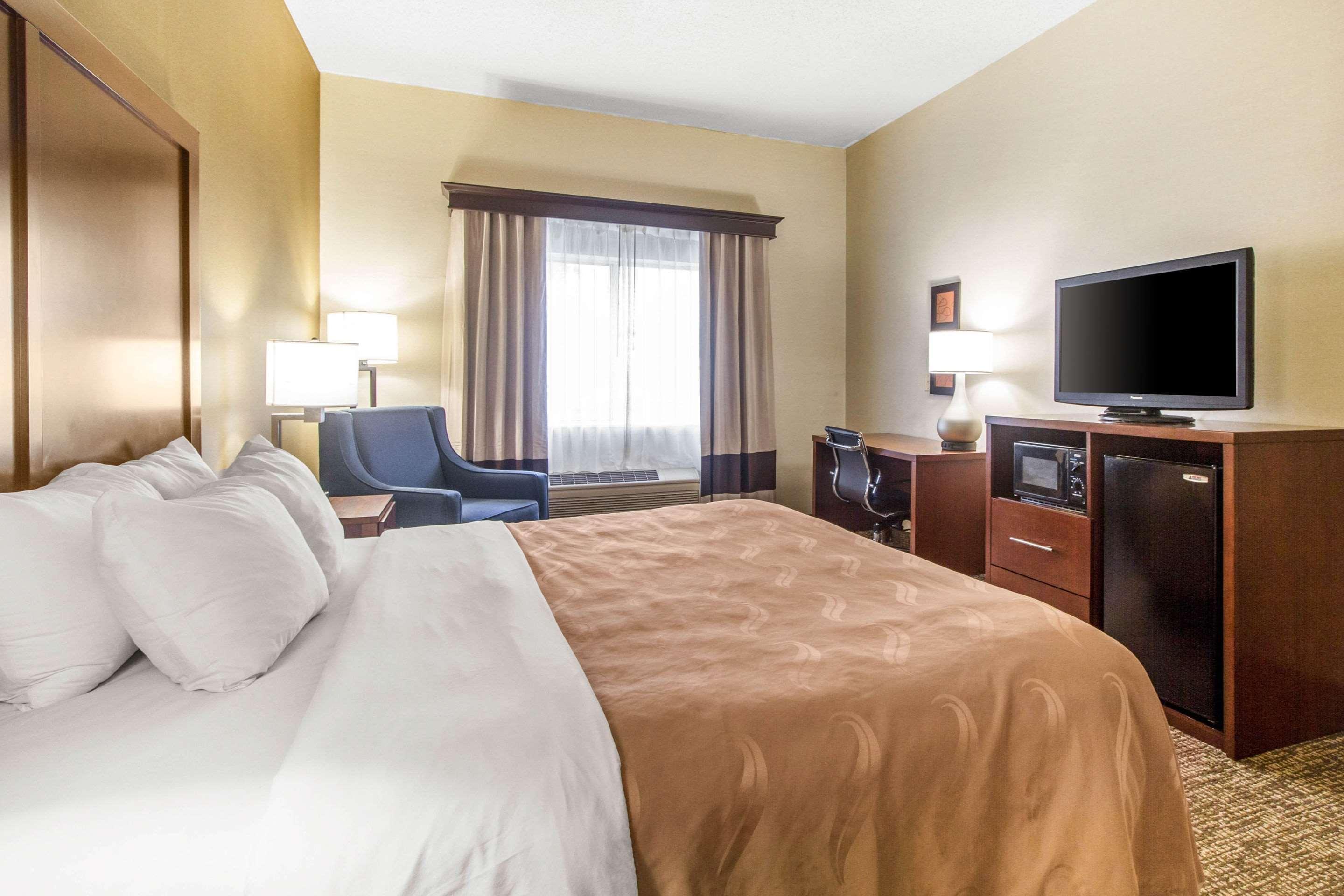 Quality Suites Corbin Bagian luar foto