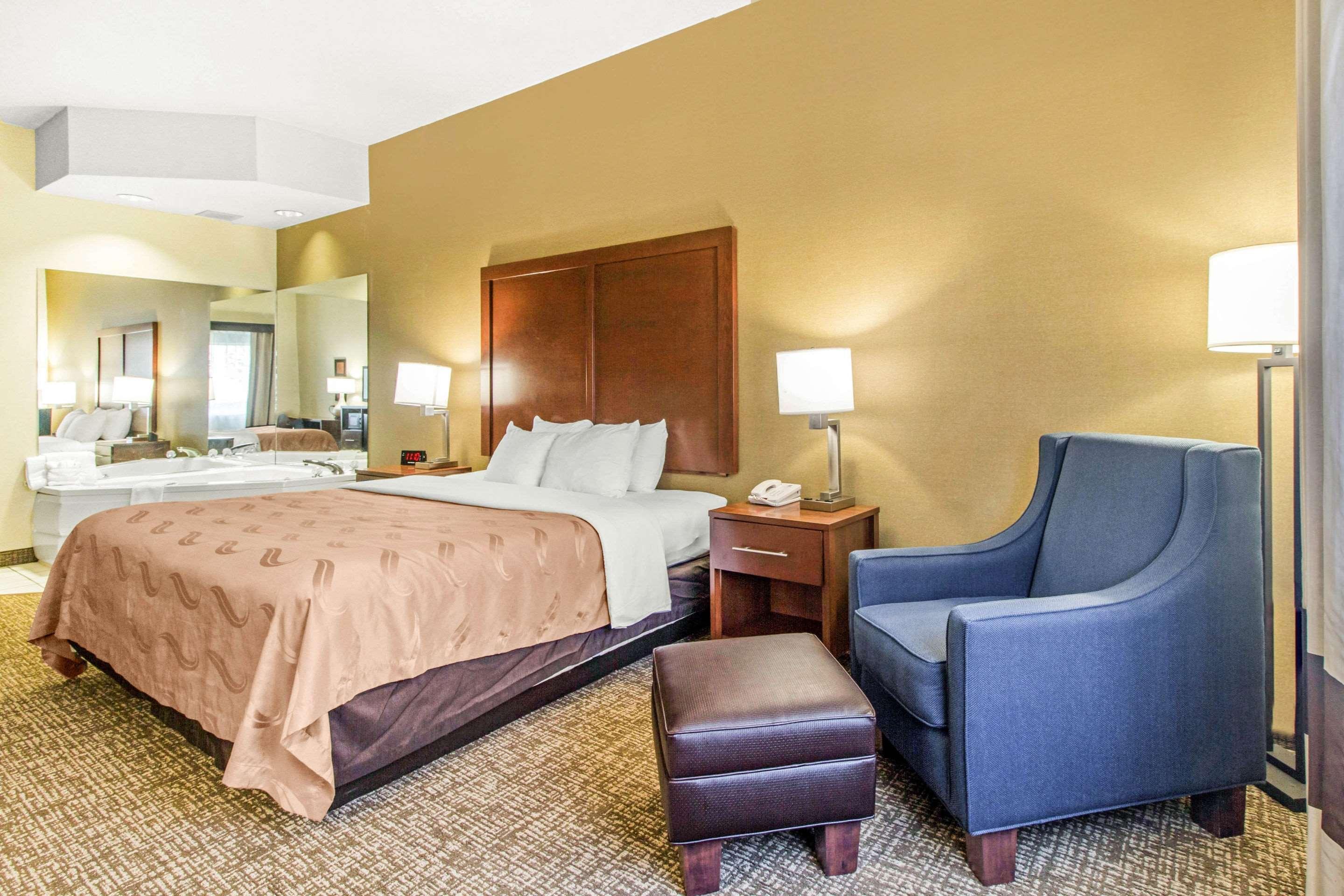 Quality Suites Corbin Bagian luar foto