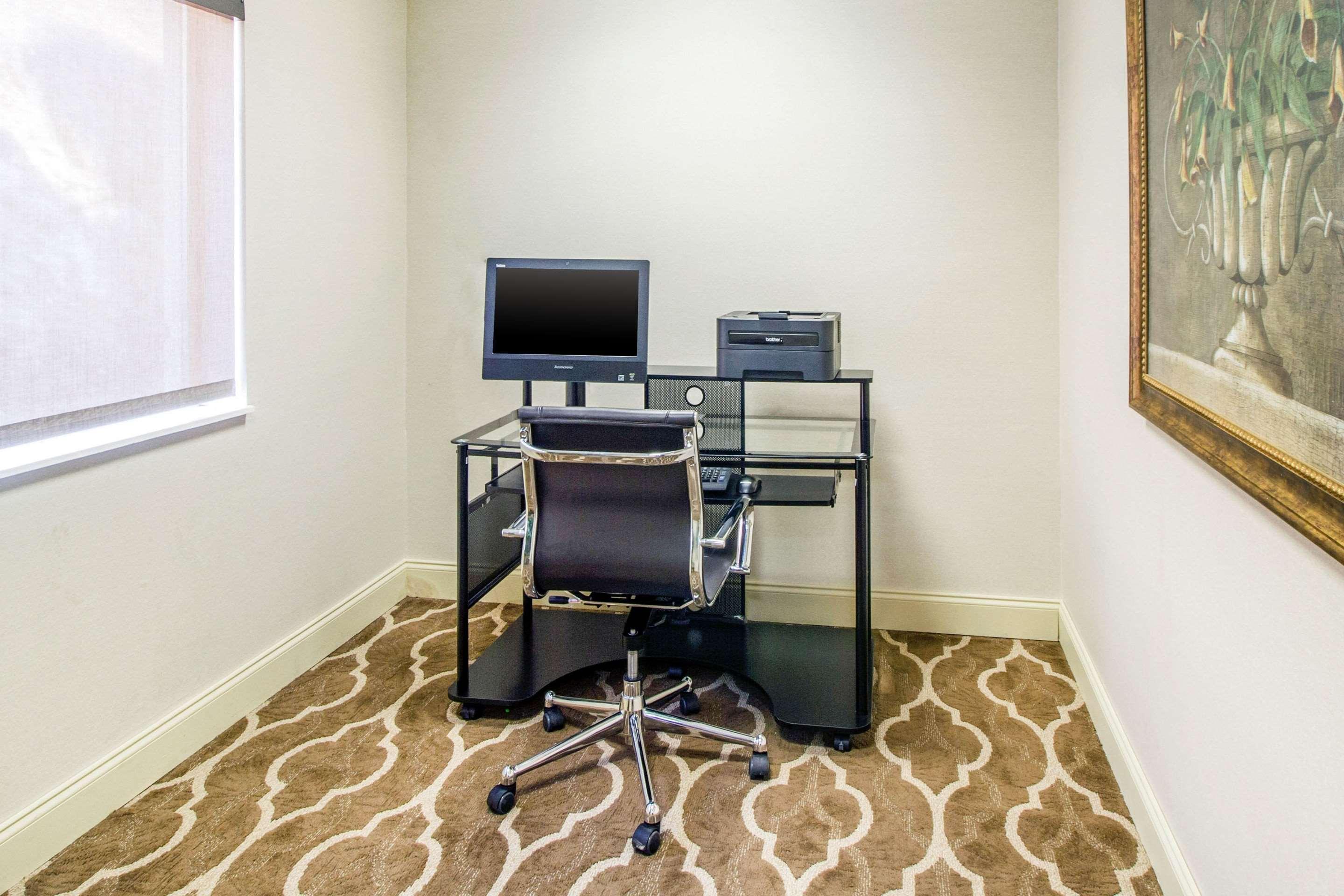 Quality Suites Corbin Bagian luar foto